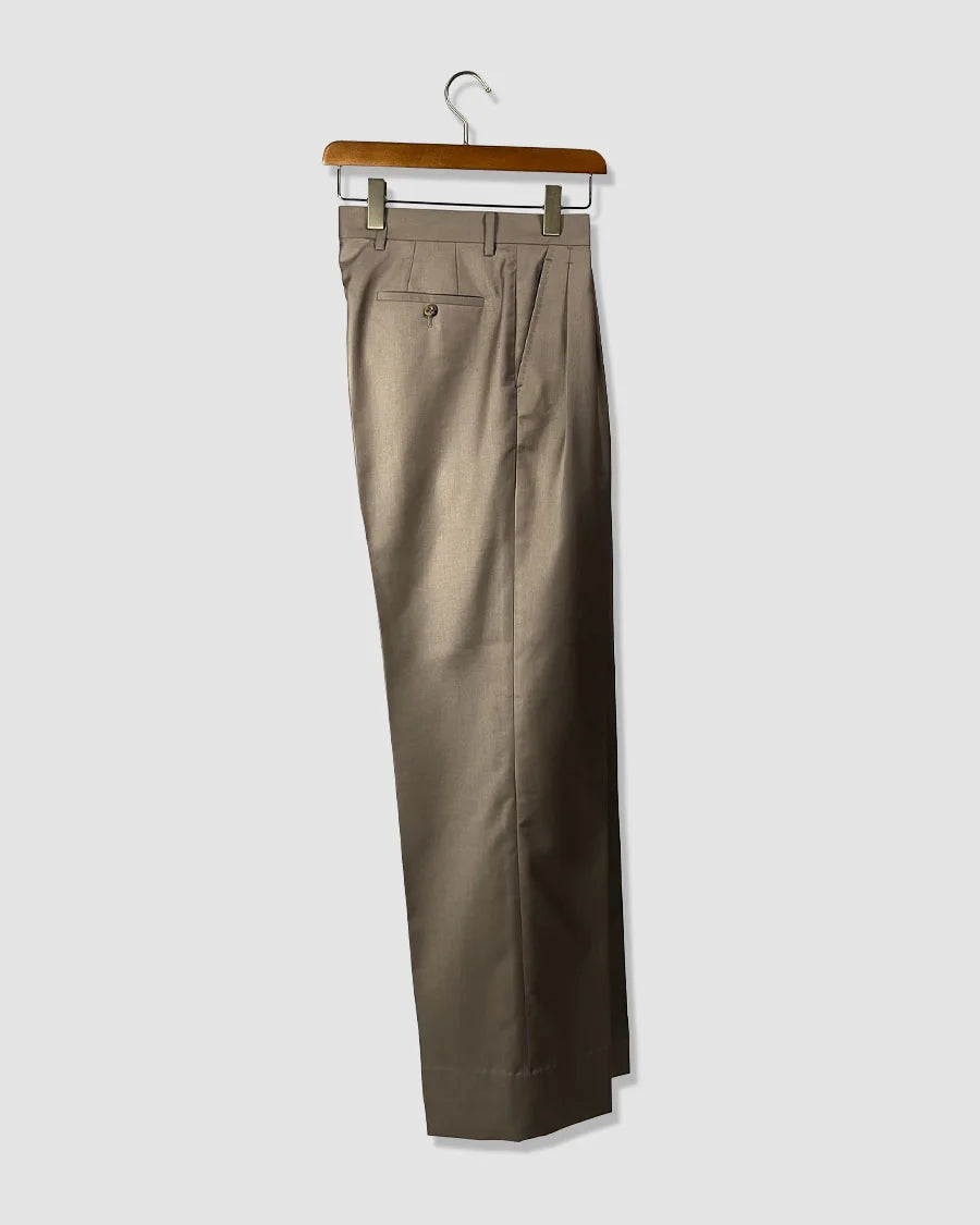 Classic Pleated Trouser