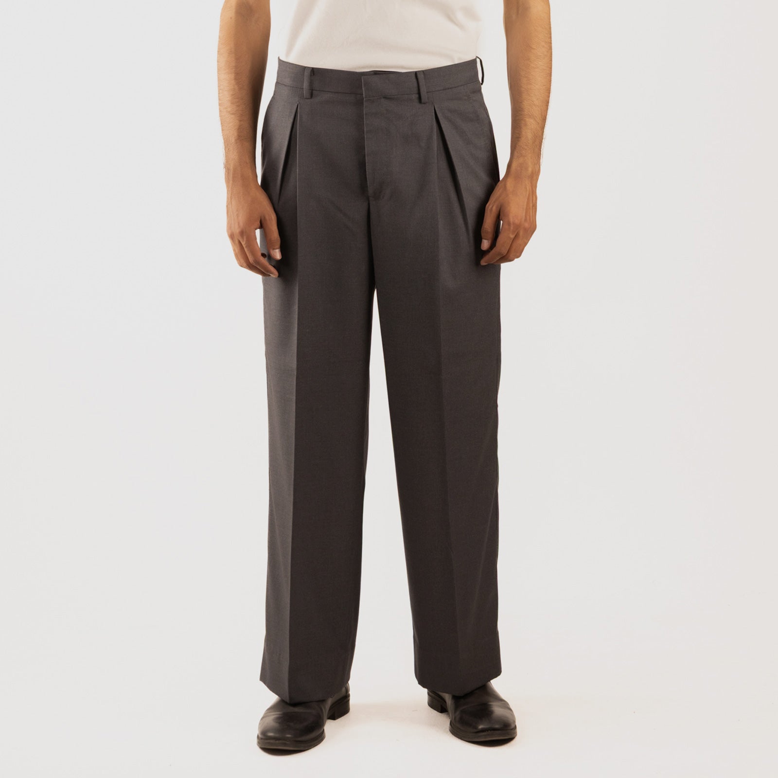 Double Pleated Wide Leg Trousers – Grey