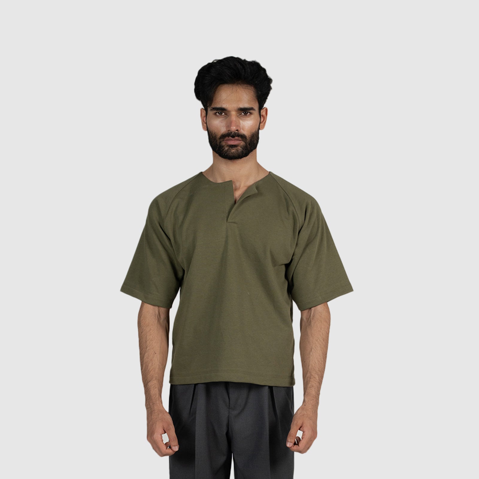 Raglan Henley in Olive Green