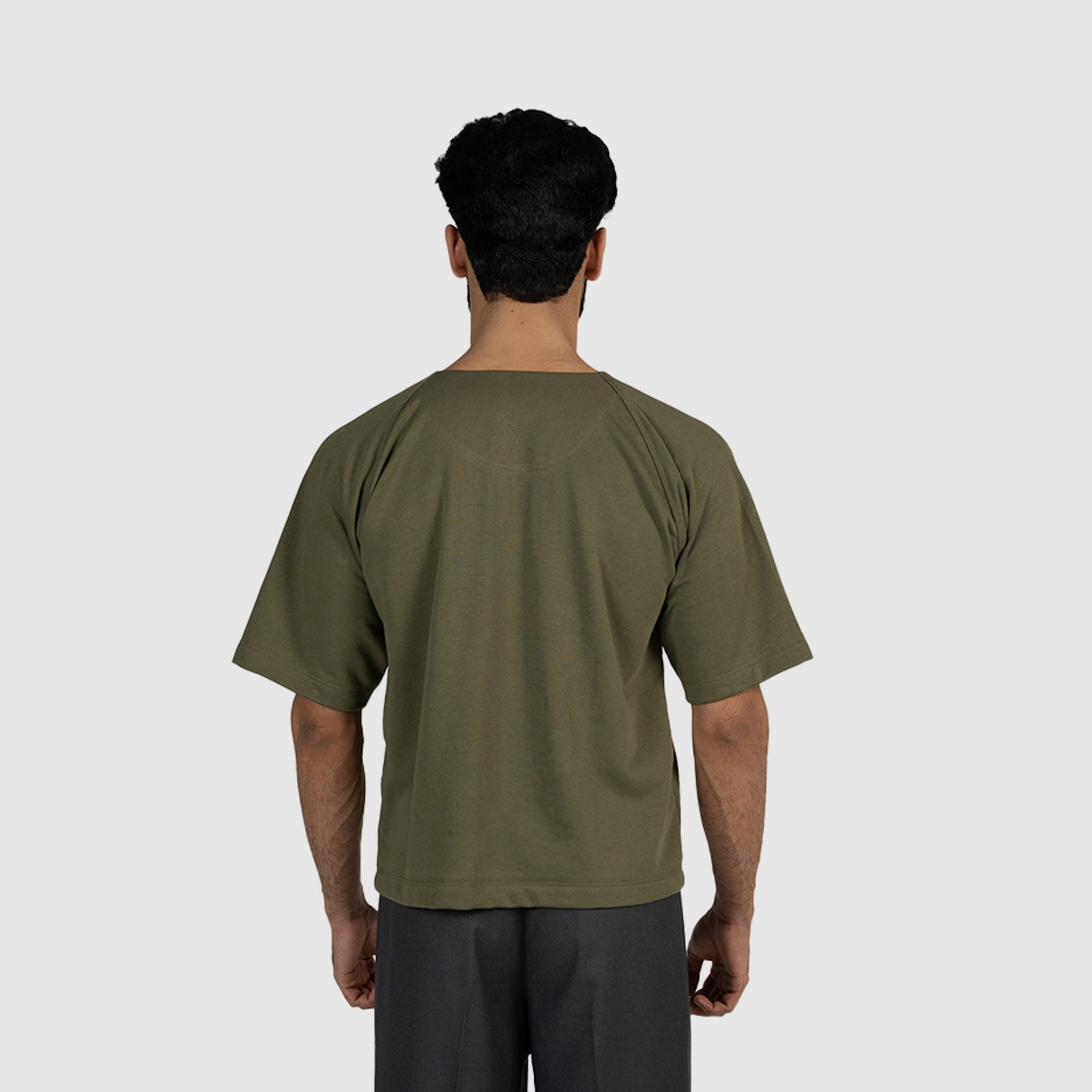 Raglan Henley in Olive Green